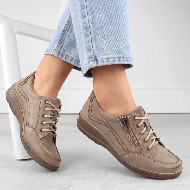 Mukavat ruskeat Helios nahkaiset naisten kengät 1