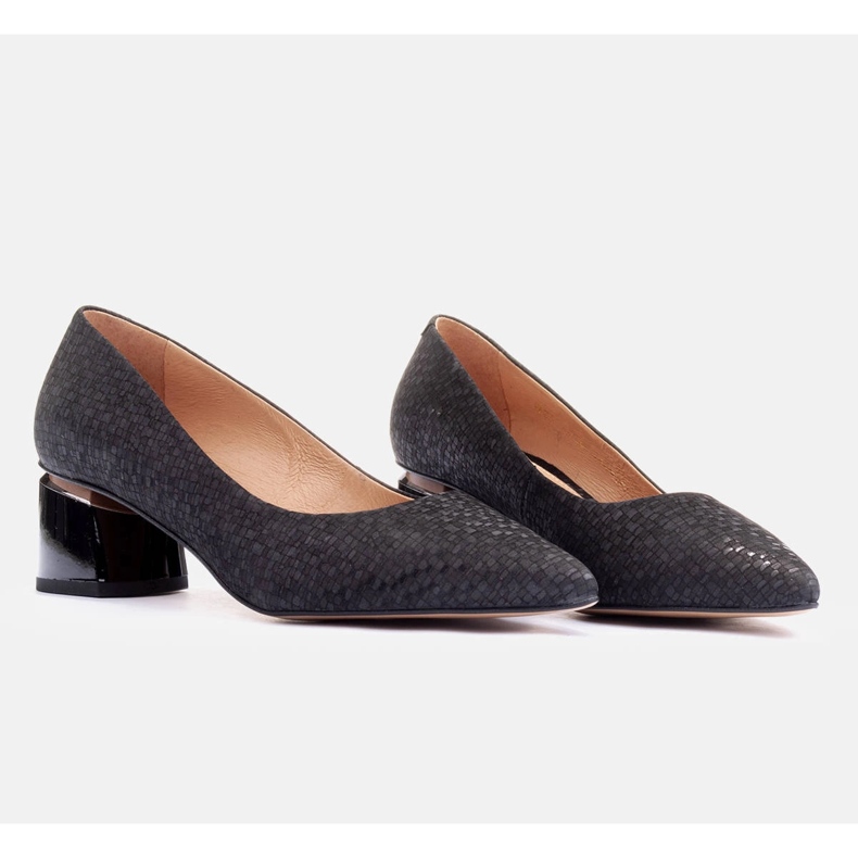 Marco Shoes Mokkanahkaiset pumput musta 1