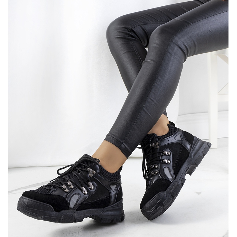 Mustat Stratford Tennarit 1