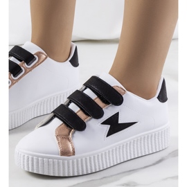 Valkoiset Pitmerden lenkkarit valkoinen musta 1