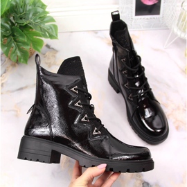 S.Barski Mustat kiiltonahkasaappaat, joissa paljetteja S. Bararskilta 1