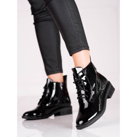 Tyylikkäät naisten Shelovet-saappaat lakatusta ekologisesta nahasta musta 1