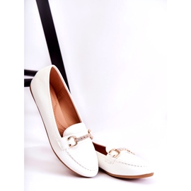 Naisten nahkaiset mokasiinit koristeella, valkoinen 4