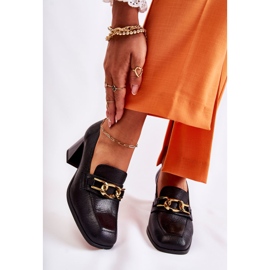 Nahkapumput ketjulla Laura Messi 2515 Musta 2