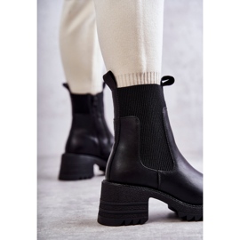 Naisten mustat lämpimät saappaat korkeakorkoisella Abellalla 2