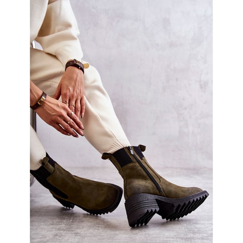 Naisten vihreät lämpimät saappaat korkeakorkoisella Abellalla 2