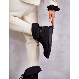 Naisten eristetty musta Emelie saappaat 2