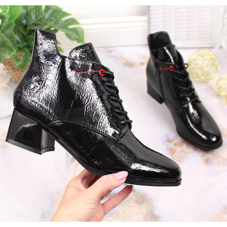 Mustaksi eristetyt mustat Jezzi JEZ371 lakatut naisten saappaat 1