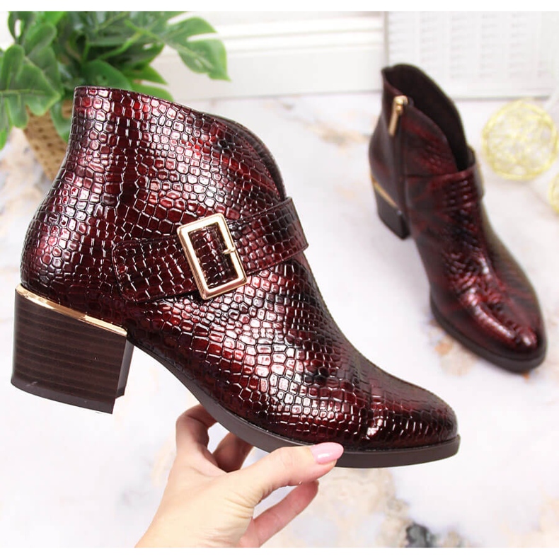 Lakatut naisten saappaat eristetty krokotiilinpunainen Vinceza claret 1