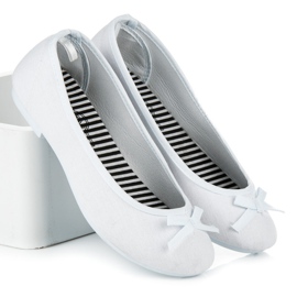 New Age Urheilulliset balerinat rusetilla valkoinen 2