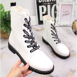 Naisten saappaat, lakattu eristetty valkoinen Vinceza 1