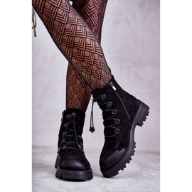 Naisten mokkanahkaiset lämpimät saappaat, joissa uurrettu musta Helia 2