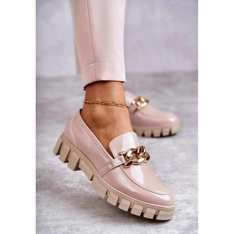 Sergio Leone Lakatut loaferit alustalla Beige Inger 1