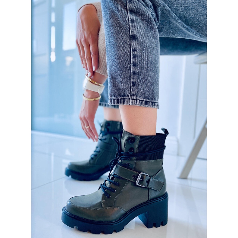 Nauhat korkeakorkoiset saappaat Brooks DK.GREEN vihreä 2