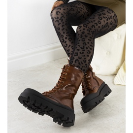 Ruskeat naisten kengät Formosalta 1