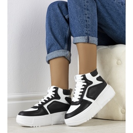 Mustavalkoiset Zetta-nilkkalenkkarit valkoinen 1