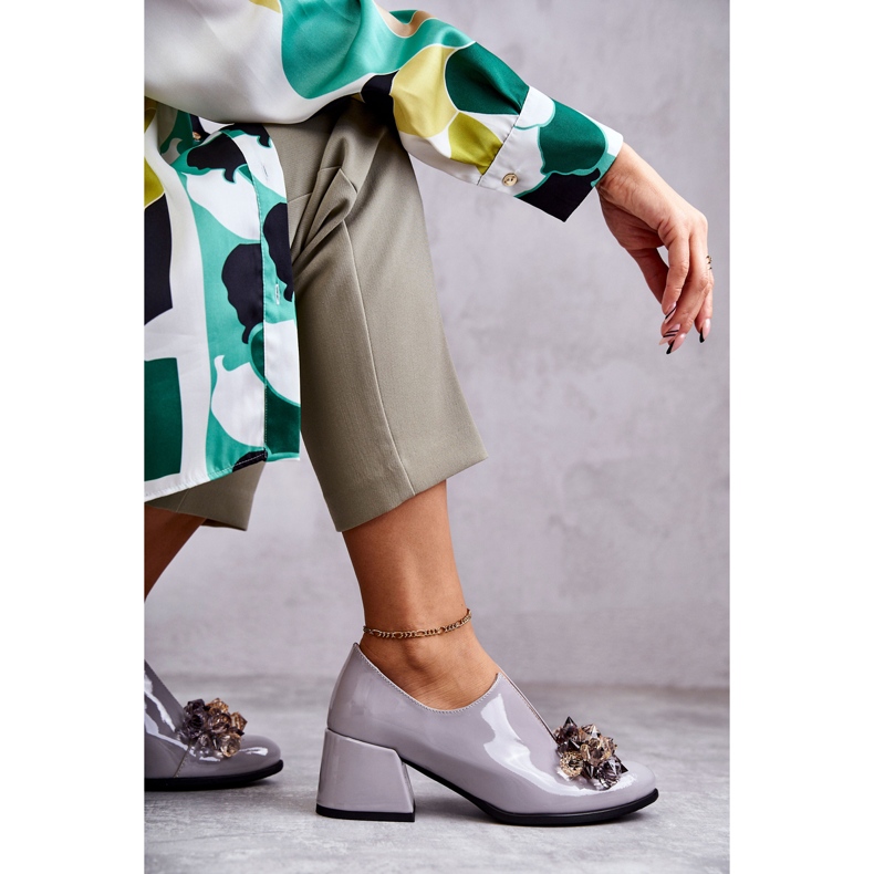 PA2 Lakatut nahkaiset sileät kengät, joissa on tumma koristelu Harmaa Delaver 1