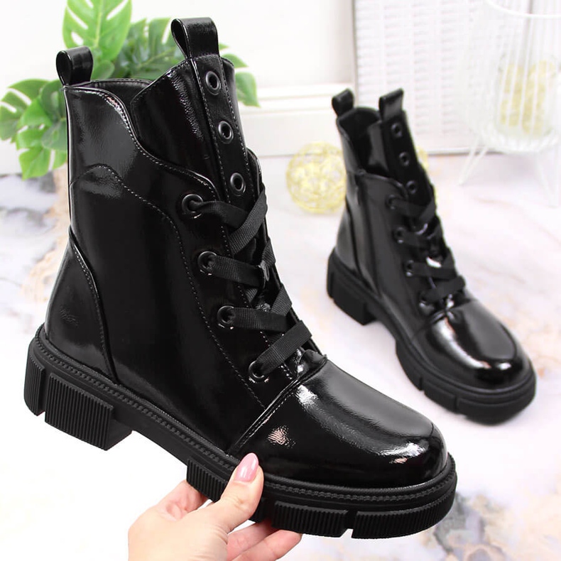 S.Barski Mustat eristetyt lakatut S. Barskin saappaat 1