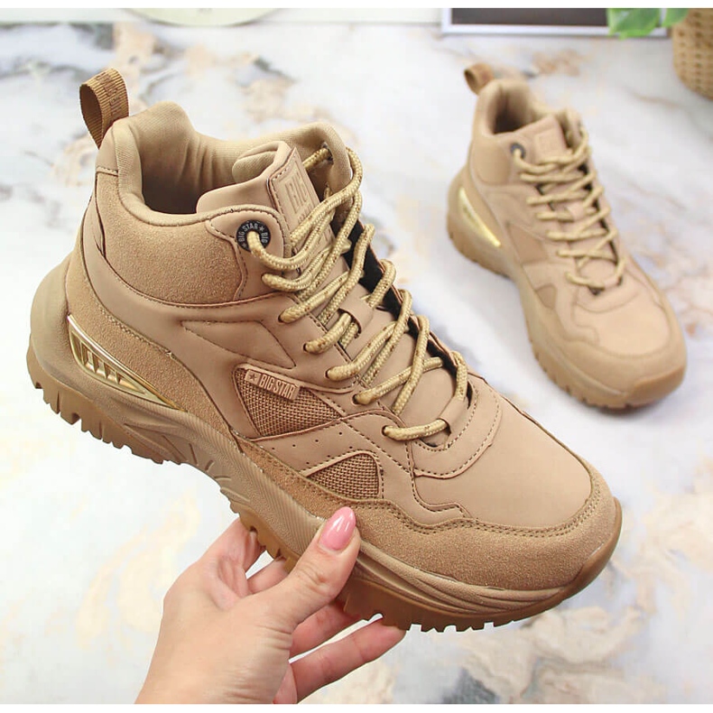 Naisten urheilusaappaat beigenvärisellä Big Star alustalla KK274355 1