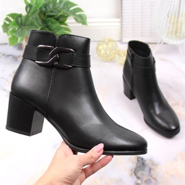 Mustat, eristetyt jodhpur-saappaat Sergio Leonelta 1