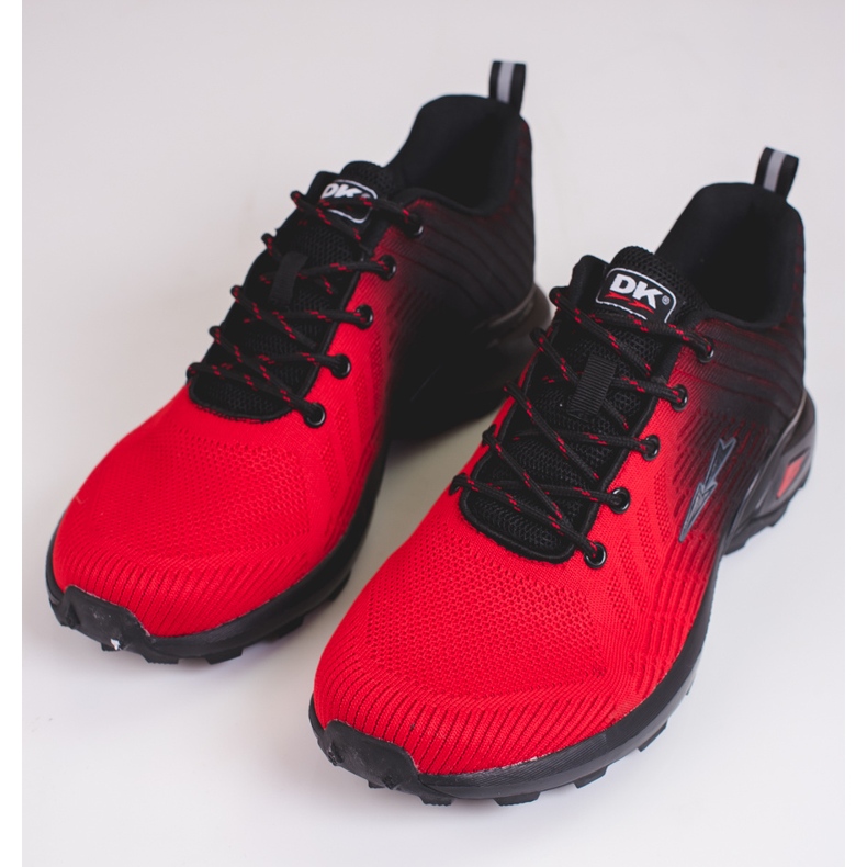 Miesten mustat ja punaiset DK-urheilukengät punainen 1