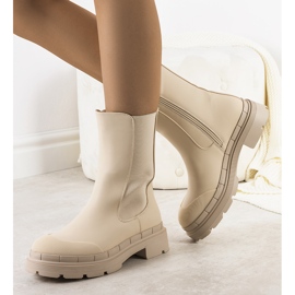 BM Matta beige Antede saappaat 2