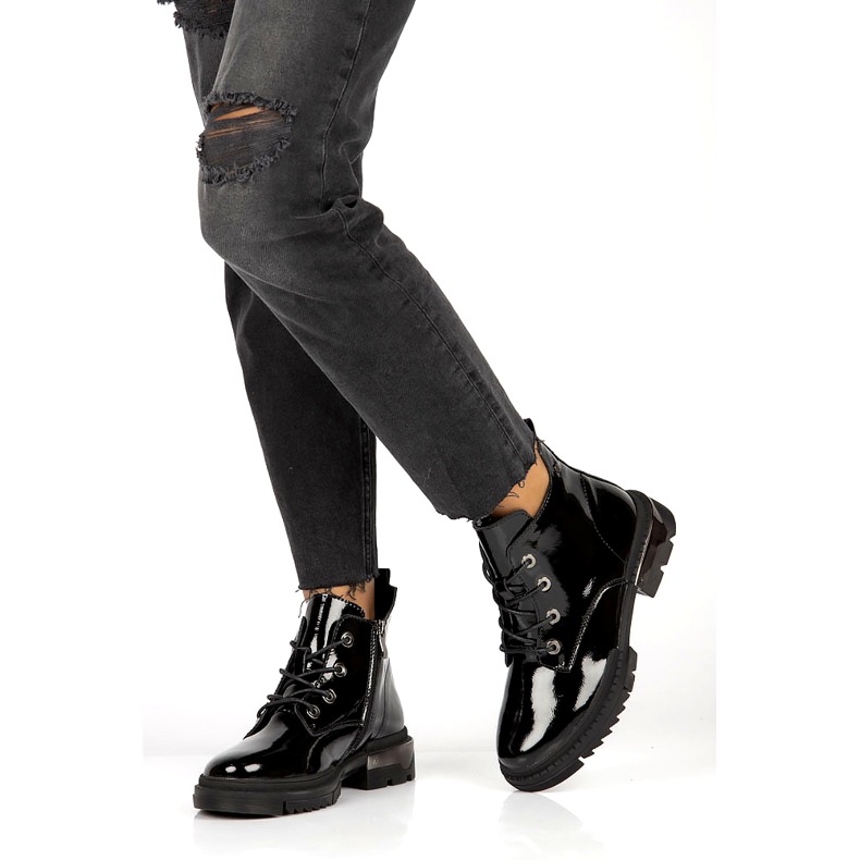 Lämpimät lakatut saappaat Filippo DBT4173 BK musta 3