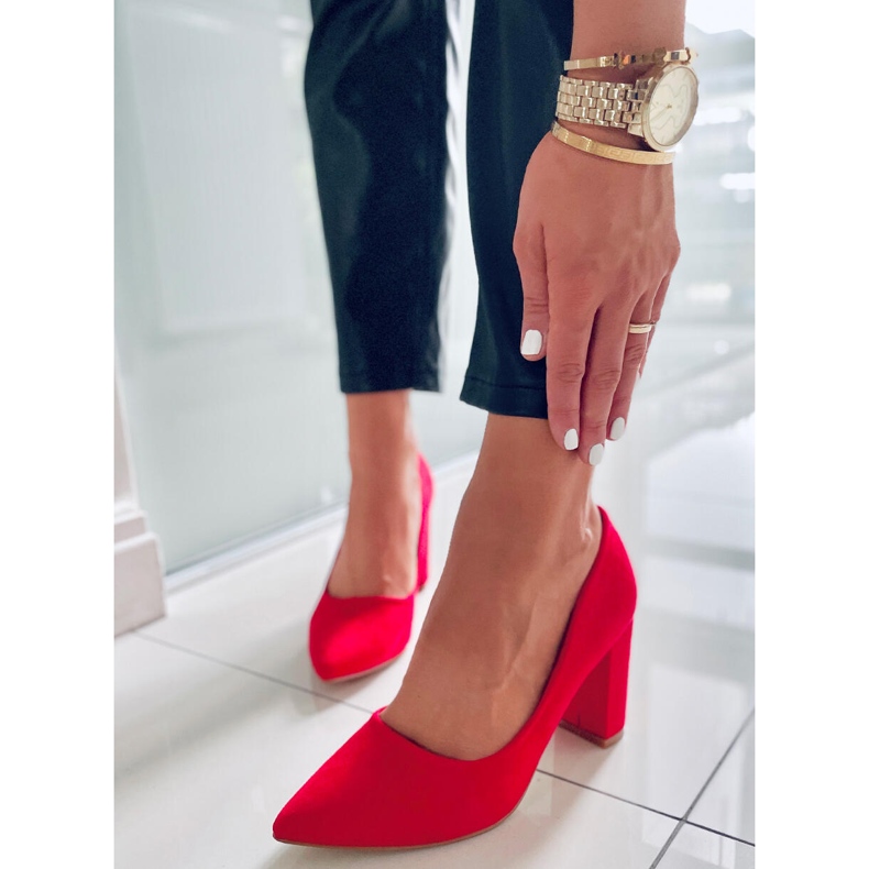 Pumput Ivonne Red -tolppaan punainen 1