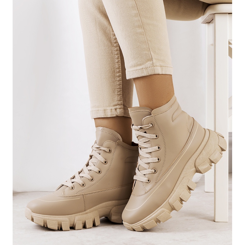 BM Nurbi naisten ruskeat vaelluskengät beige 1