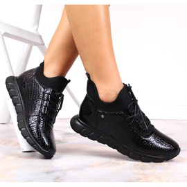 Naisten pukeutuvat lakatut mustat virkatut saappaat Vincezalta 1