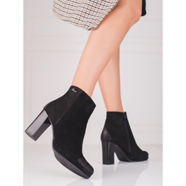 Naisten mustat saappaat korkeassa Shelovet-tolppassa 1