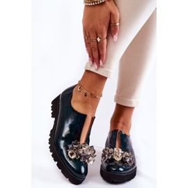 Tyylikkäät lakatut kengät tummanvihreällä Cindy-koristeella 2