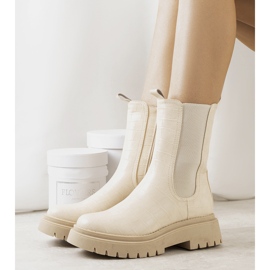 Beiget saappaat Timaru-alustalla 1