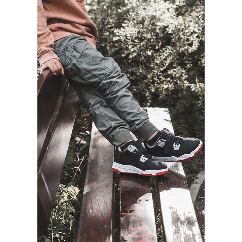 Lasten nahkaiset urheilukengät musta ja punainen Marisa 1