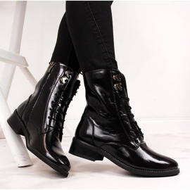 Mustat Dolce Pietro naisten nahkasaappaat 2