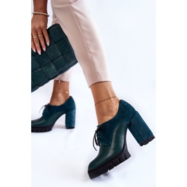 PA2 Muodikkaat mokka- ja nahkasaappaat Green Carisa -alustalla vihreä 2