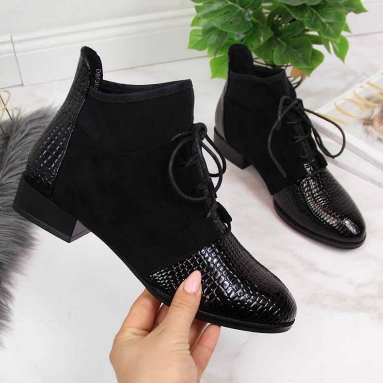 Käärmeennahalla eristetyt saappaat Filippo W PAW267A musta 1