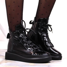 Nahkamaalatut eristetyt saappaat Artiker W HBH36 musta 2