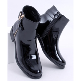 PA1 Lakatut saappaat Frankie Black musta 1