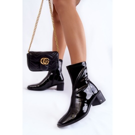 Vinceza Naisten lakatut saappaat kantapäässä, musta Space 2