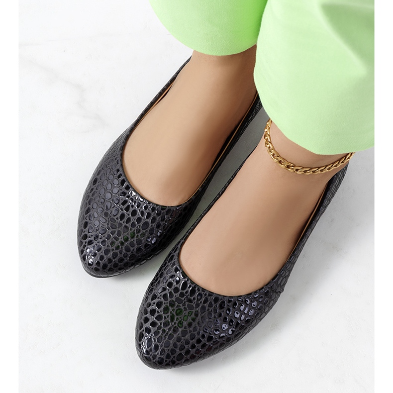 Inna Akvaarinen mustat ballerinat 2