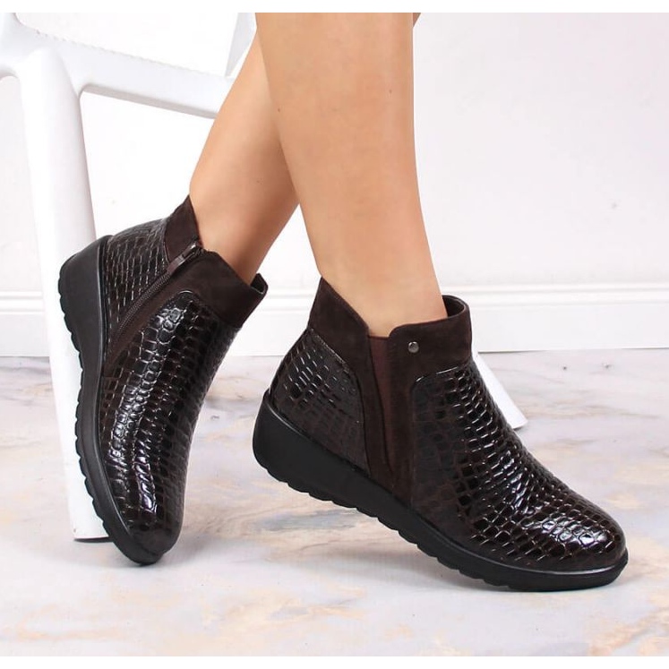 Nilkkurit eristetyllä virkkauksella T.Sokolski W SCA176B ruskea 1