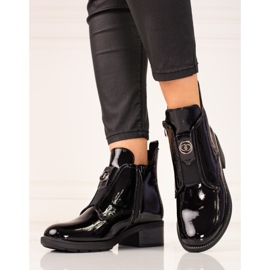 Naisten kiiltonahkaiset nilkkurit tasaisella kantapäällä musta 1