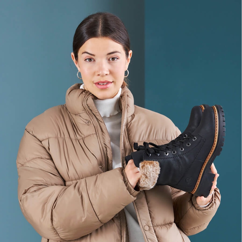 Mustat Rieker 72630-00 naisten turkissaappaat 2