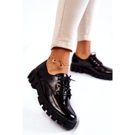 Vinceza Muodikkaat lakatut kengät sidottu Black Gwendy musta 4