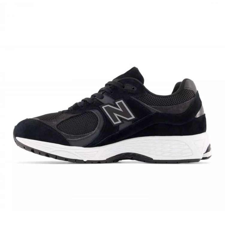 Kengät New Balance 2002R M NBM2002RBK musta 1