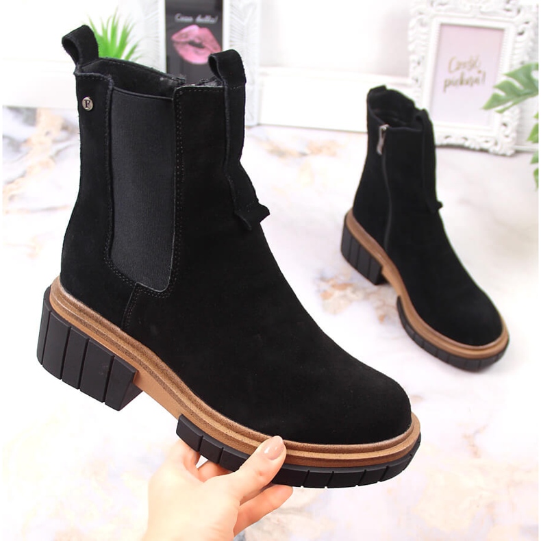 Nahkaiset, mokkanahkaiset nilkkurit naisille eristetty musta Filippo 1