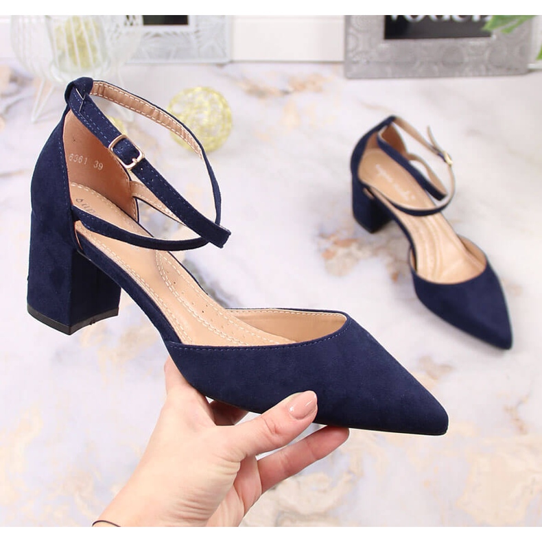 T.Sokolski Naisten mokkanahkapumput terävällä kantapäällä, laivastonsininen 1