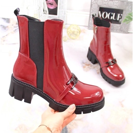 Saappaat lakatut lohkoon ja alustaan ​​ketjulla, lämmin punainen Potocki 1