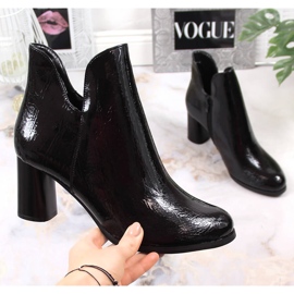 Naisten lakatut saappaat mustassa lämpimässä Jezzi-tolppassa 1